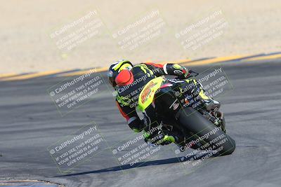 media/Dec-05-2024-Racers Edge (Thu) [[e102e0690b]]/3-B Group/Session 1 Turn 8 Backside/